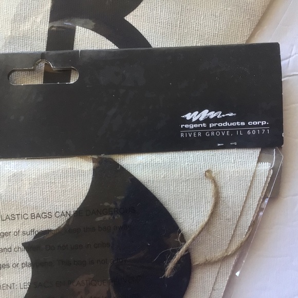 CLEARANCE MAKE OFFER !  
HALLOWEEN PARTY BANNERS BUNDLE OF THREE NWT - Picture 12 of 16